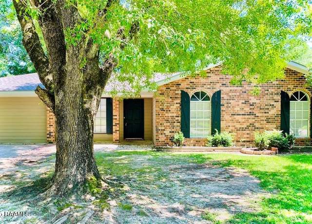 Property at 25842 Shadow Brook Ave, Denham Springs, LA 70726, 4 beds, 2 baths