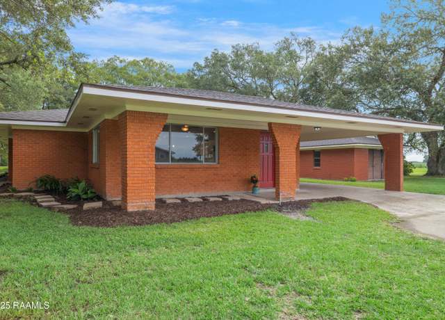 Property at 17639 Pelican Rd, Erath, LA 70533, 3 beds, 2 baths