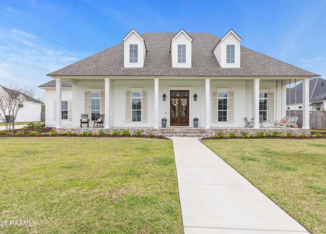 Property at 709 Gunter Grass Ct, Lafayette, LA 70508, 5 beds, 4 baths