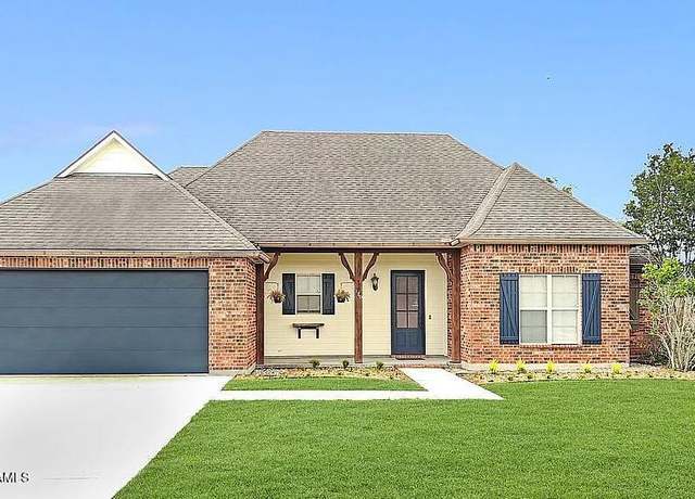 Property at 110 Beringer Dr, Duson, LA 70529, 3 beds, 2 baths