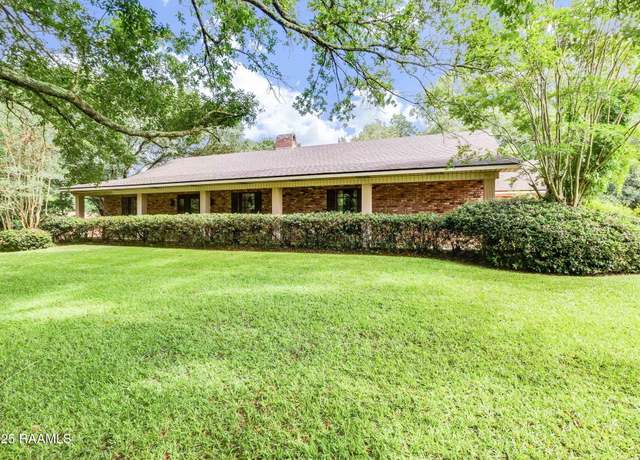 Property at 138 Cypress Dr, Opelousas, LA 70570, 3 beds, 2 baths
