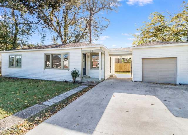 Property at 120 Oak Crest Dr, Lafayette, LA 70503, 3 beds, 2 baths