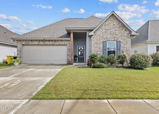 Property at 122 Cainwood Ct, Carencro, LA 70520, 3 beds, 2 baths