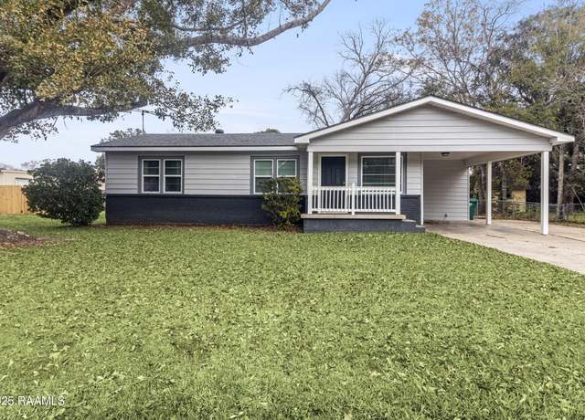 Property at 171 Antigua Dr, Lafayette, LA 70503, 3 beds, 2 baths