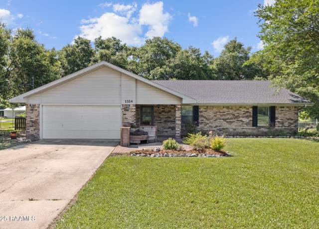 Property at 1324 B B Senior High School Rd, Breaux Bridge, LA 70517, 3 beds, 2 baths