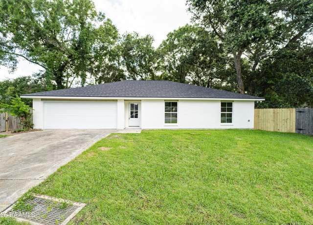 Property at 106 Branch Cir, Lafayette, LA 70508, 3 beds, 2 baths