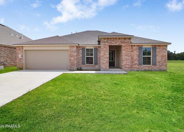 Property at 515 Fontaine Ct, Breaux Bridge, LA 70517, 4 beds, 2 baths
