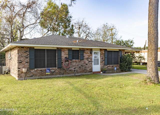 Property at 516 Caudron Ln, New Iberia, LA 70560, 3 beds, 1.5 baths