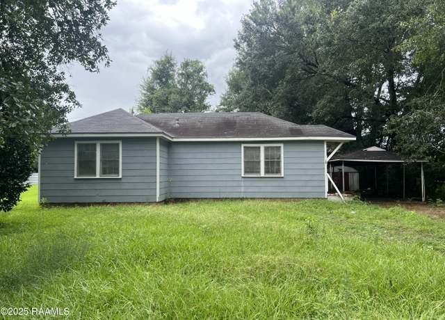 Property at 1255 Cherokee Dr, Opelousas, LA 70570, 3 beds, 2 baths
