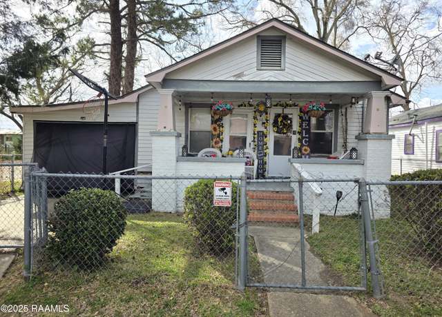 Property at 638 Melancon St, Opelousas, LA 70570, 2 beds, 1 bath
