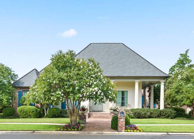 Property at 228 English Garden Pkwy, Lafayette, LA 70508, 5 beds, 6 baths