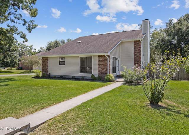 Property at 101 Domas Dr, Lafayette, LA 70508, 3 beds, 2 baths