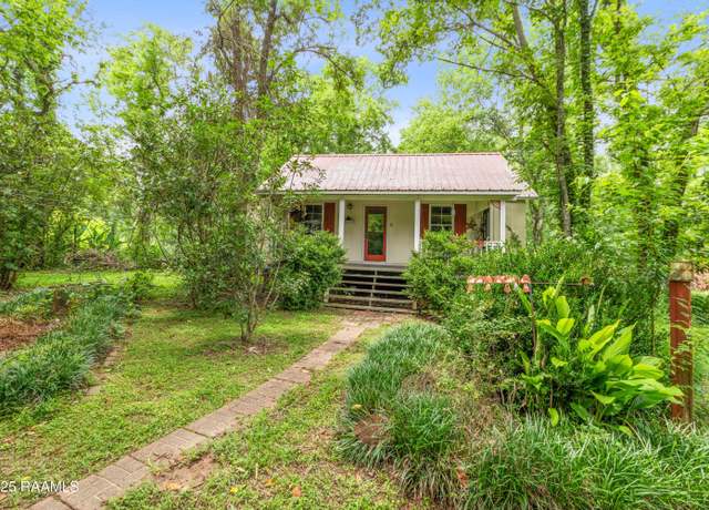 Property at 2196 Atchafalaya River Hwy Unit L, Breaux Bridge, LA 70517, 2 beds, 2 baths