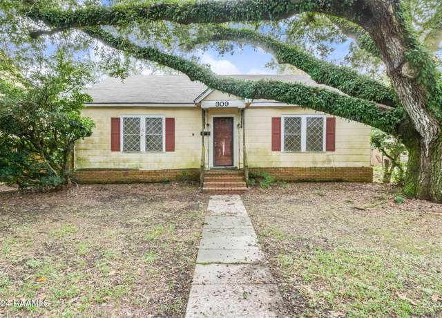 Property at 309 Fifth St, Abbeville, LA 70510, 3 beds, 2 baths