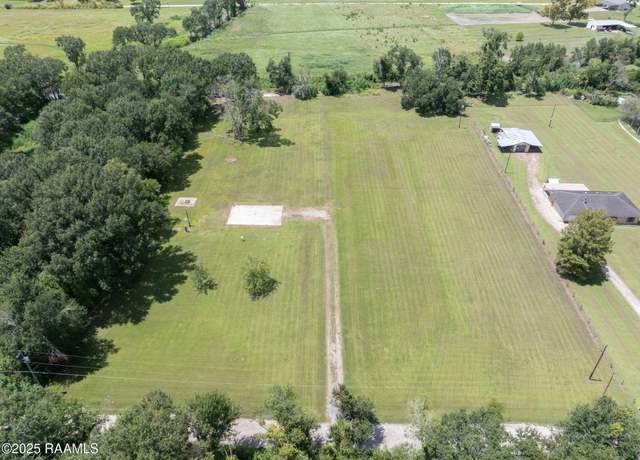 Property at 7110 Ella Est, New Iberia, LA 70560