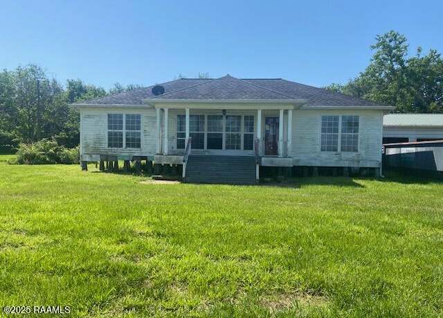 Property at 16224 Saint Elmo Rd, Erath, LA 70533, 2 beds, 2 baths