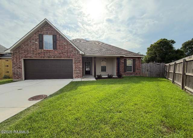 Property at 111 Oak Hill Lane Ln, Youngsville, LA 70592, 4 beds, 2 baths