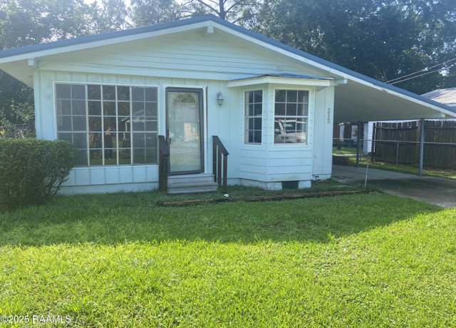 Property at 213 S Charles Campbell St, Abbeville, LA 70510, 3 beds, 1.5 baths