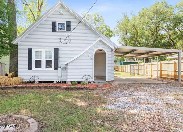Property at 414 E 9th St, Crowley, LA 70526, 3 beds, 2 baths