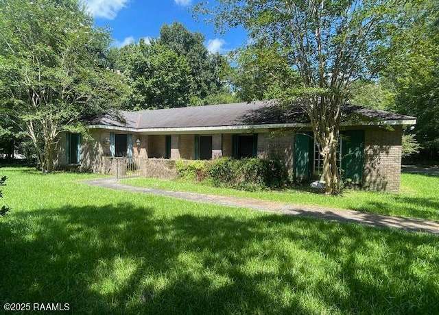 Property at 12733 Grosse Isle Rd, Abbeville, LA 70510, 3 beds, 3 baths