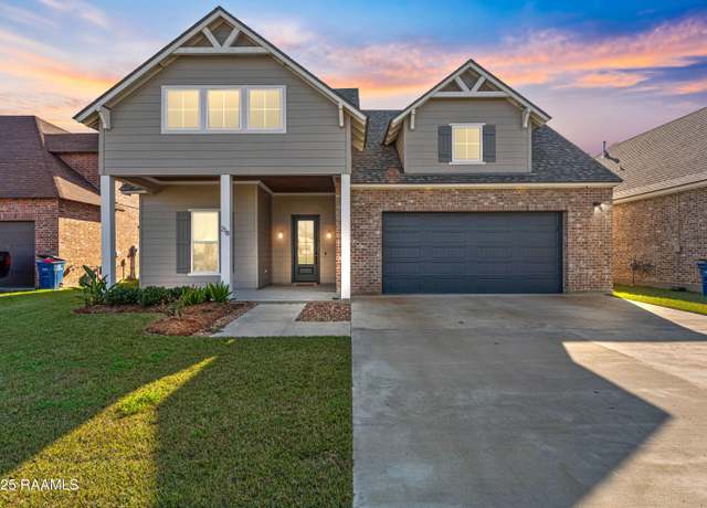 Property at 218 Big Lake Run, Youngsville, LA 70592, 4 beds, 3 baths