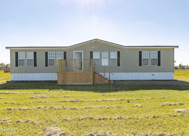 Property at 10229 Arbor Rd, Abbeville, LA 70510, 3 beds, 2 baths