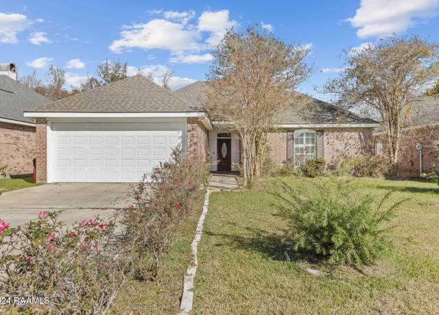 Property at 242 Shadowbrush Bnd, Lafayette, LA 70506, 3 beds, 2 baths