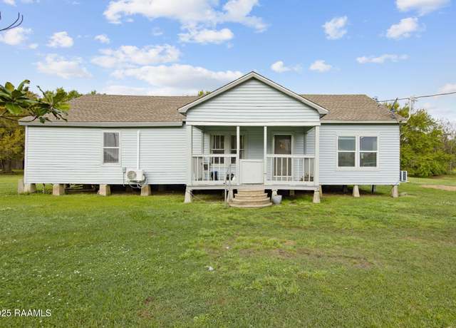 Property at 16034 La Hwy 685, Erath, LA 70533, 3 beds, 2 baths