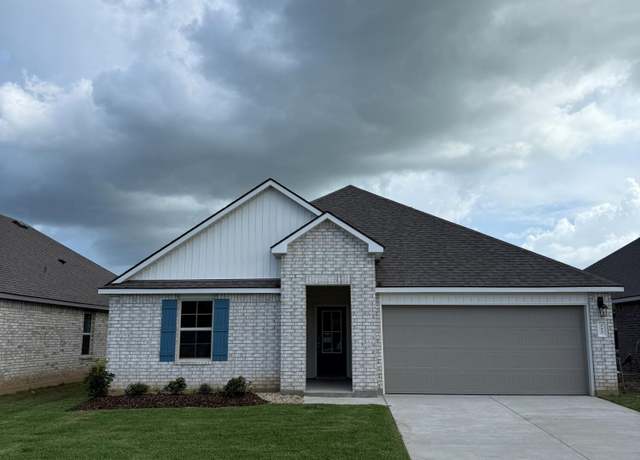 Property at 333 Crowne Parc Dr, Opelousas, LA 70570, 4 beds, 2 baths