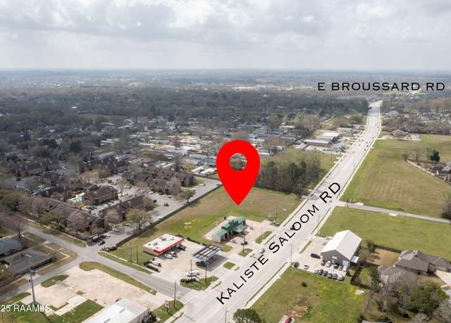 Property at 3015 Kaliste Saloom Rd, Lafayette, LA 70508