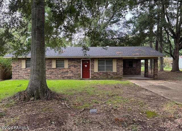 Property at 123 Lester St, Ville Platte, LA 70586, 3 beds, 1 bath
