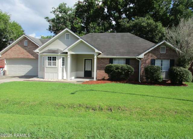 Property at 112 Cheshire Cir, Lafayette, LA 70506, 3 beds, 2 baths