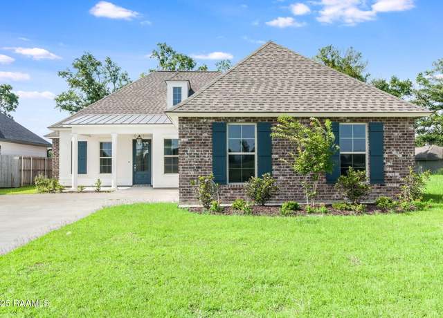Property at 115 Sweet Ridge Way, Youngsville, LA 70592, 4 beds, 3 baths