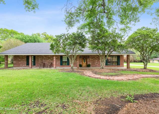 Property at 311 Interlaken Dr, New Iberia, LA 70563, 3 beds, 2 baths