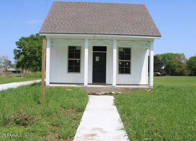 Property at 604 W Willow St, Lafayette, LA 70501, 3 beds, 2 baths