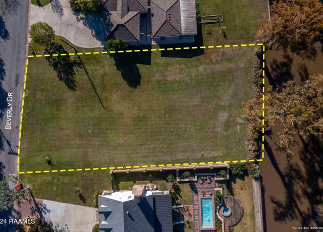 Property at 511 Beverly Dr, Lafayette, LA 70503