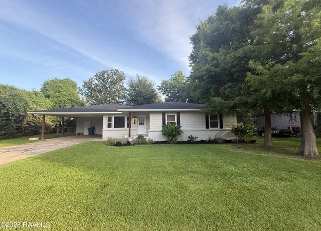 Property at 103 Dunlieth Dr, Lafayette, LA 70506, 3 beds, 2 baths
