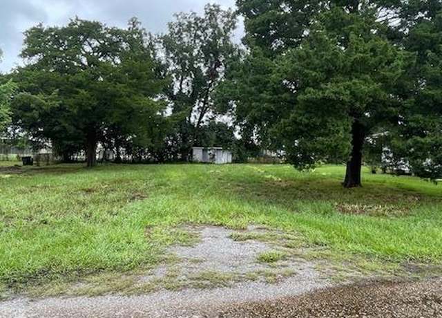 Property at 3121 Pine St, Abbeville, LA 70510