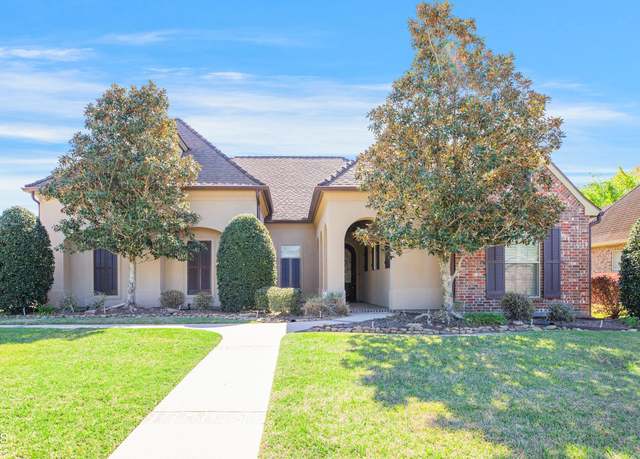 Property at 606 Terrell Ct, New Iberia, LA 70563, 3 beds, 2.5 baths