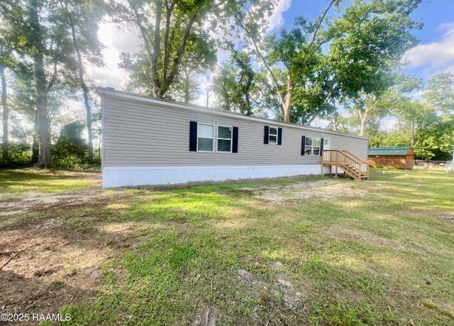 Property at 1020 St. Jude Ln, St. Martinville, LA 70582, 3 beds, 2 baths