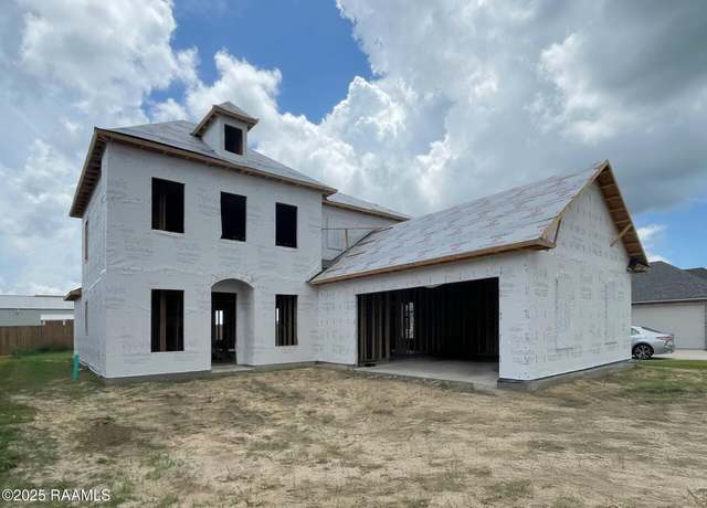 Property at 205 Sweet Harvest Rd, Youngsville, LA 70592, 5 beds, 4 baths