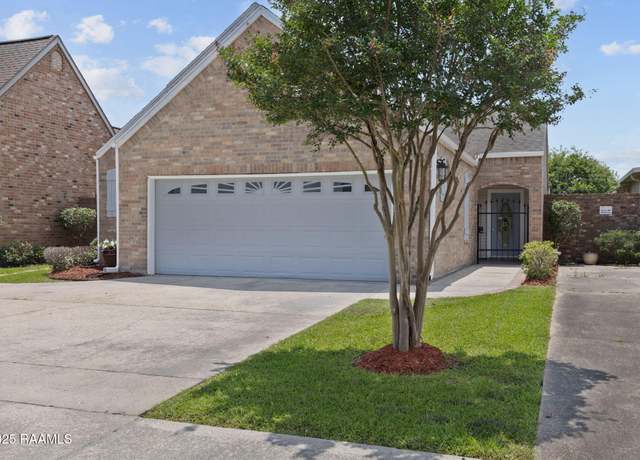 Property at 1321 Dulles Dr, Lafayette, LA 70506, 3 beds, 2 baths