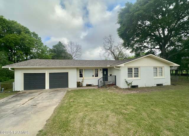 Property at 3101 Pine St, Abbeville, LA 70510, 3 beds, 2 baths