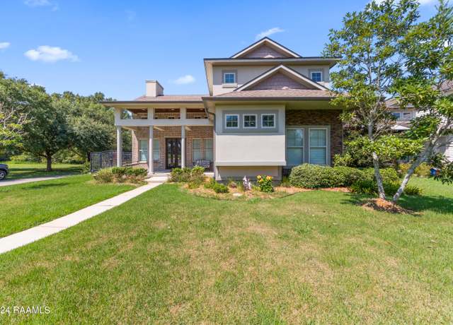 Property at 212 Stanyan St, Sunset, LA 70584, 3 beds, 3 baths
