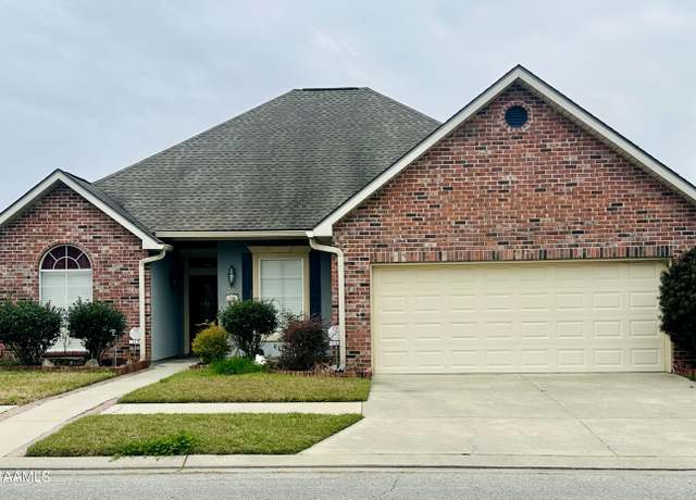 Property at 113 Pericles St, Lafayette, LA 70506, 3 beds, 2 baths