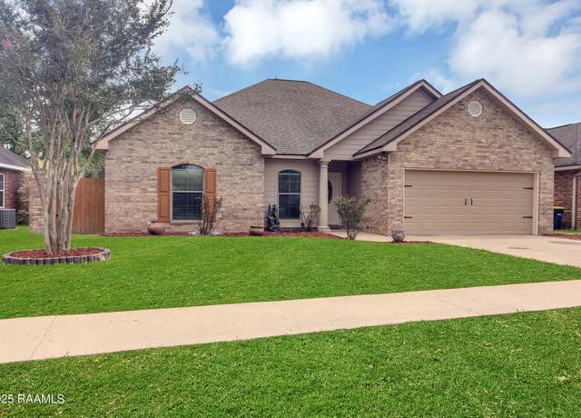 Property at 408 Rue Ciel, Carencro, LA 70520, 3 beds, 2 baths