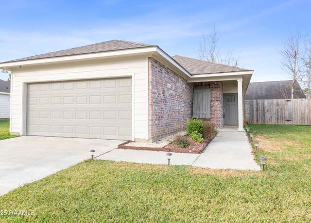 Property at 103 Tyreek Dr, Lafayette, LA 70506, 3 beds, 2 baths
