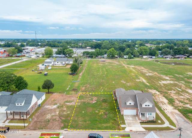 Property at 225 Trail Pointe Dr, Scott, LA 70583