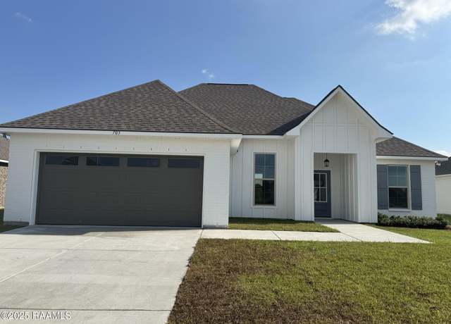 Property at 703 Summer St, Broussard, LA 70518, 3 beds, 2 baths