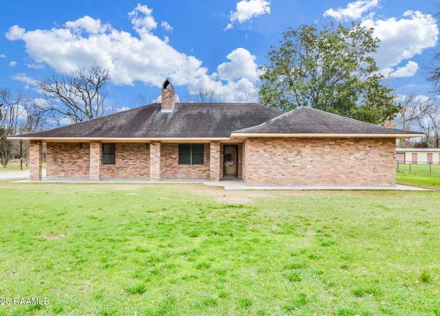Property at 162 Midway Ln, Opelousas, LA 70570, 3 beds, 2.5 baths